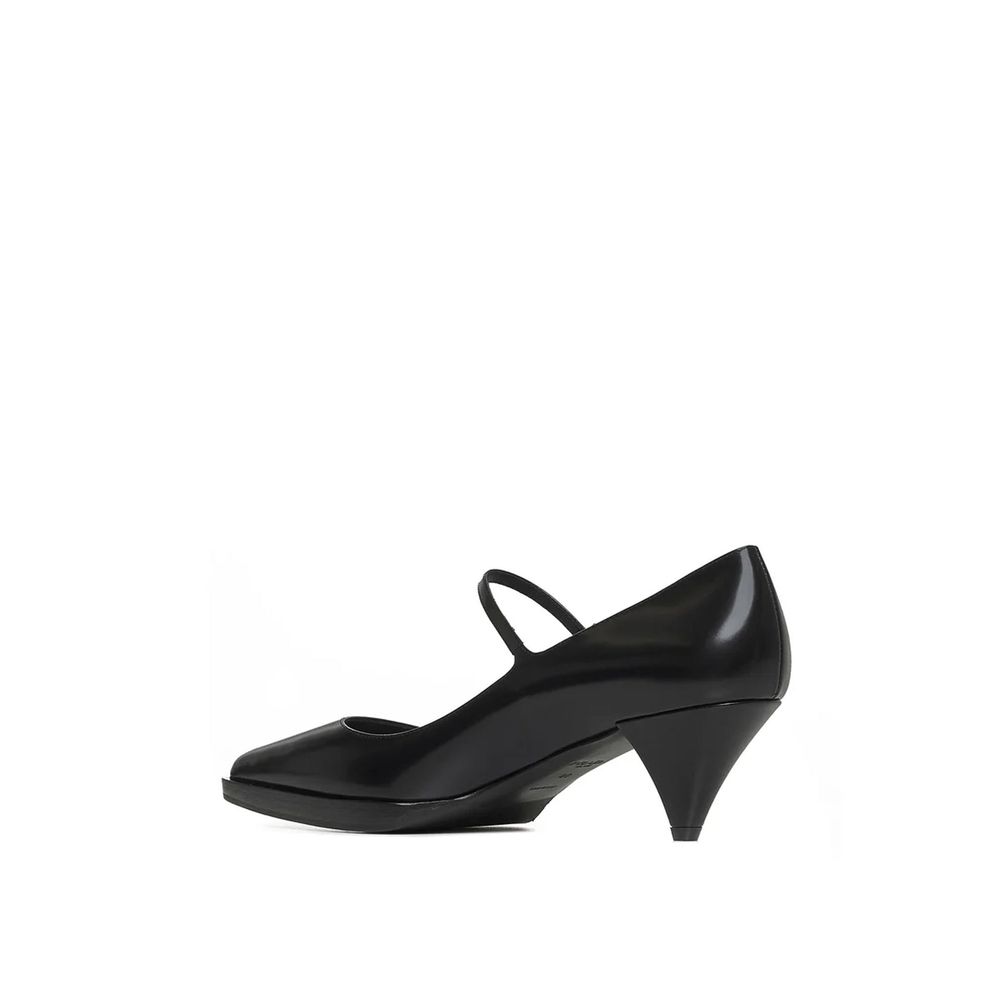 Prada Schwarze Pumps aus Kalbsleder mit mittlerem Absatz