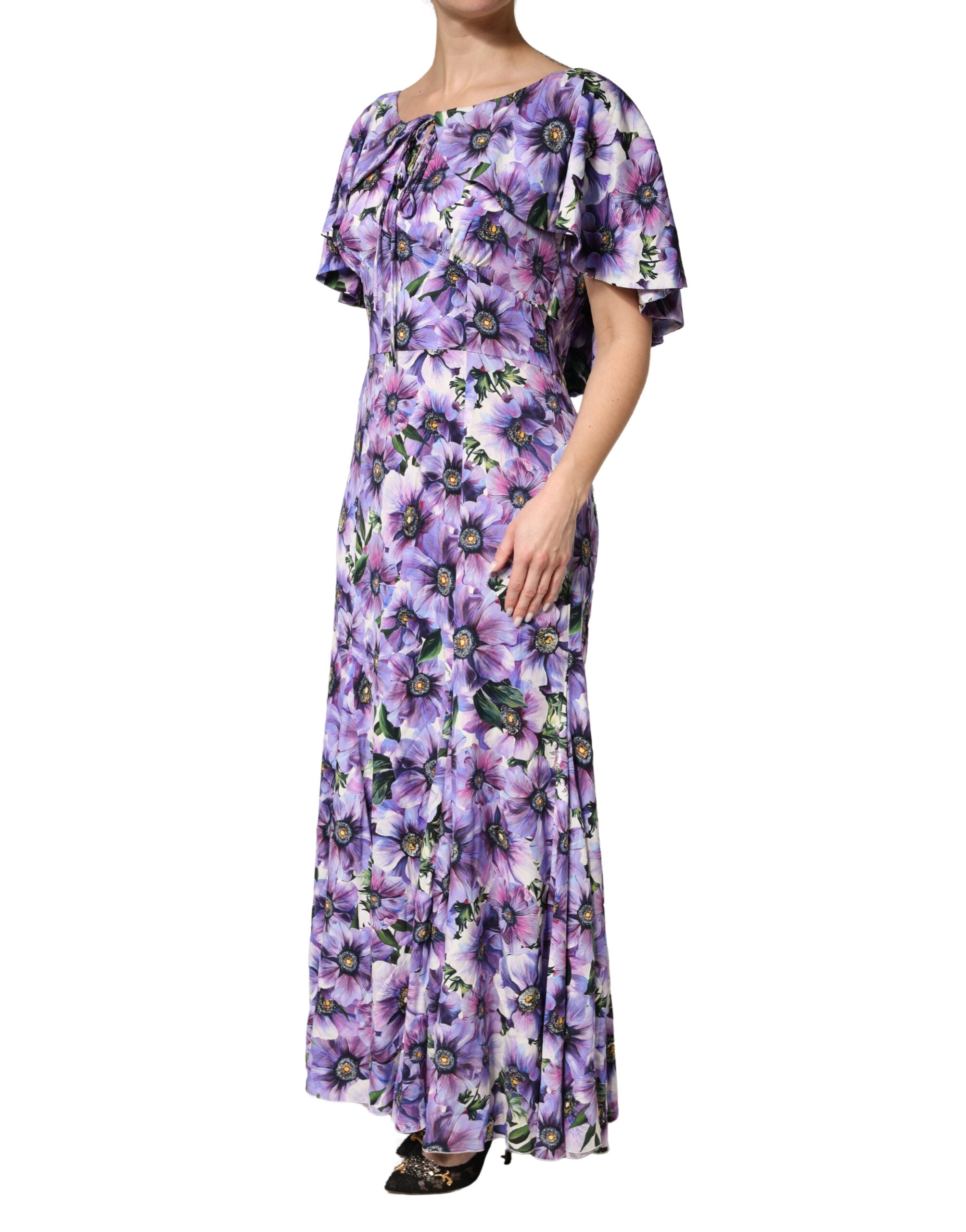 Dolce & Gabbana Elegantes bodenlanges Kleid aus violett-blumenbedecktem Stretch-Seidenstoff