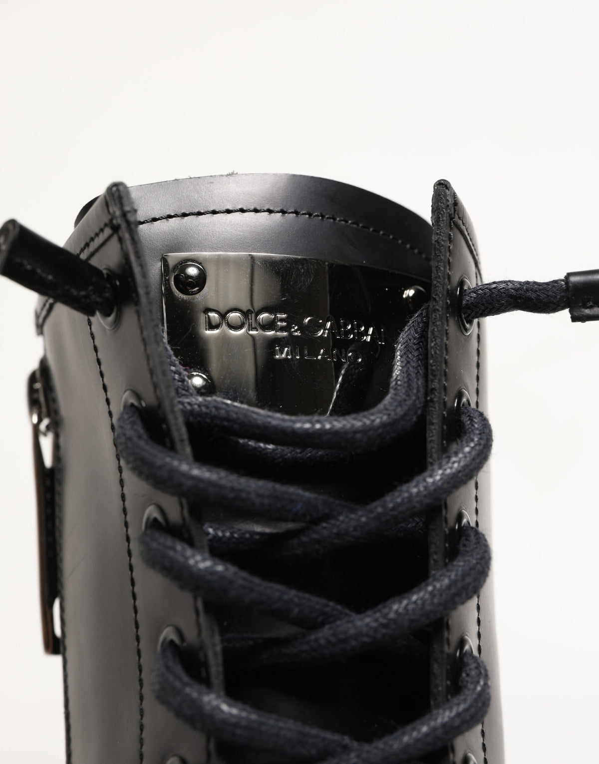 Dolce & Gabbana Schwarze Leder Combat Boots mit Trekking-Sohle