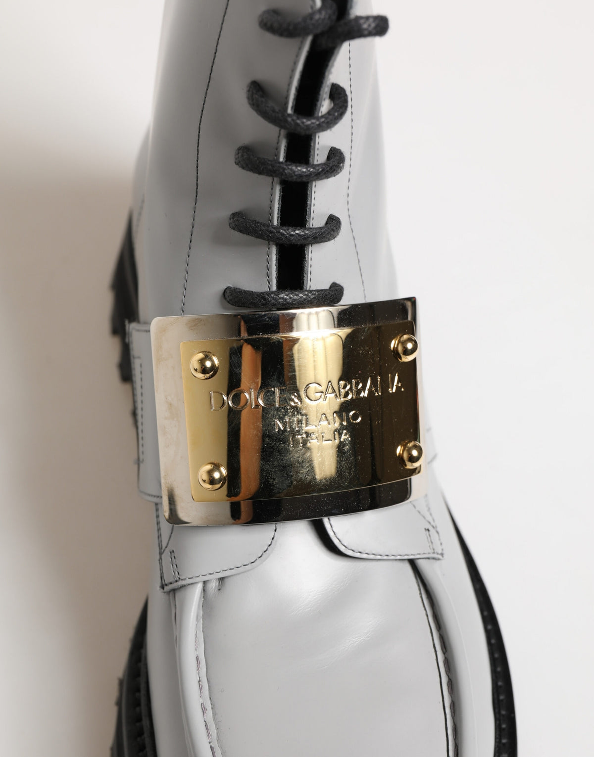 Dolce & Gabbana Graue Leder-Ankle-Boots mit Logo-Plakette