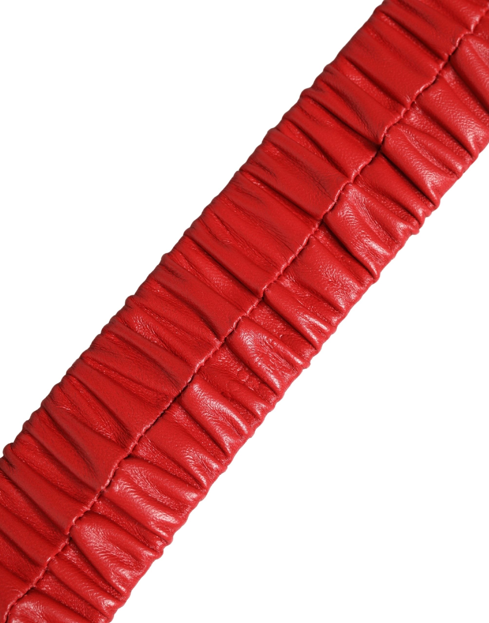 Dolce & Gabbana Roter Ledergürtel mit goldenem Herz-Metallverschluss