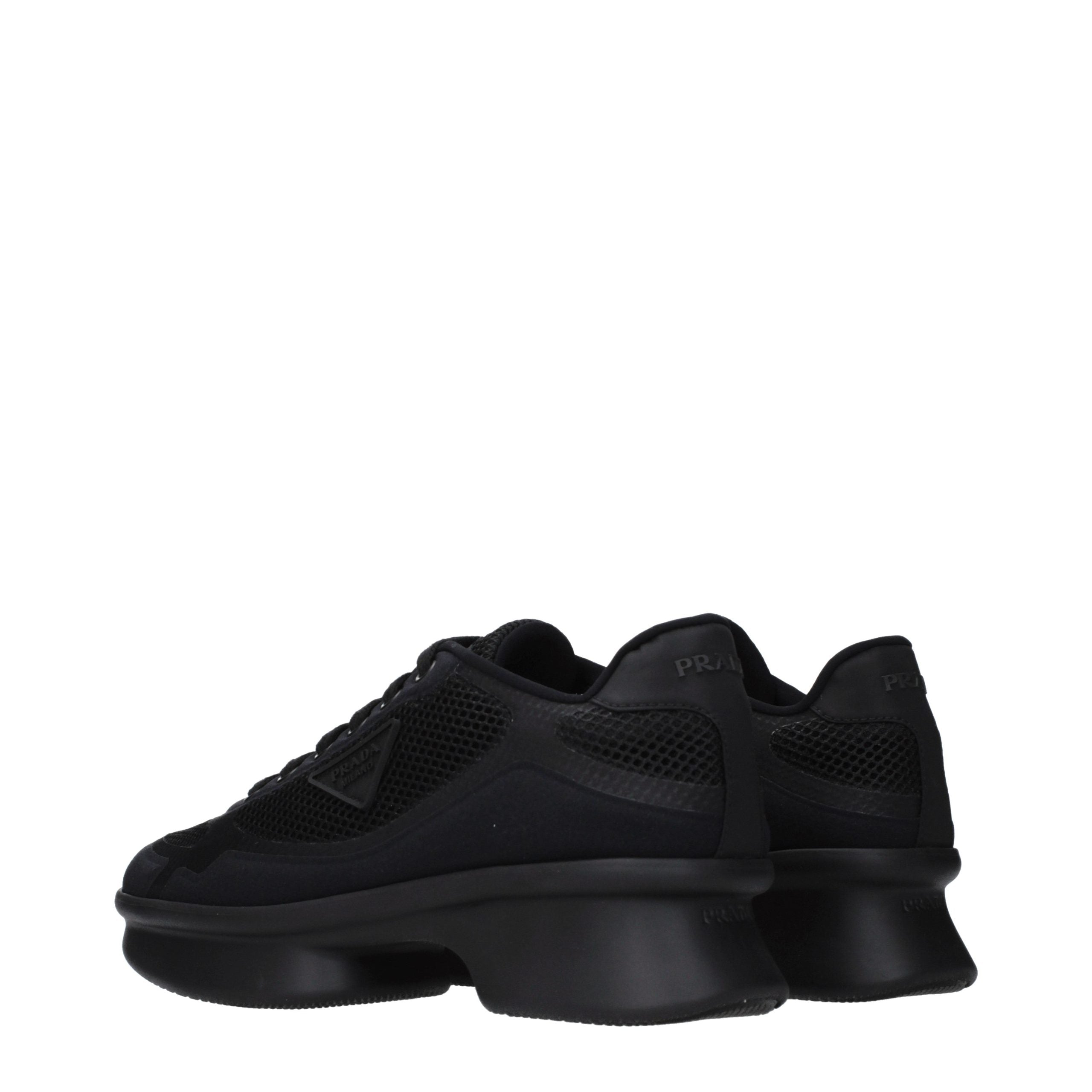 Prada Schwarze Stoff-Sneaker mit niedrigem Schaft