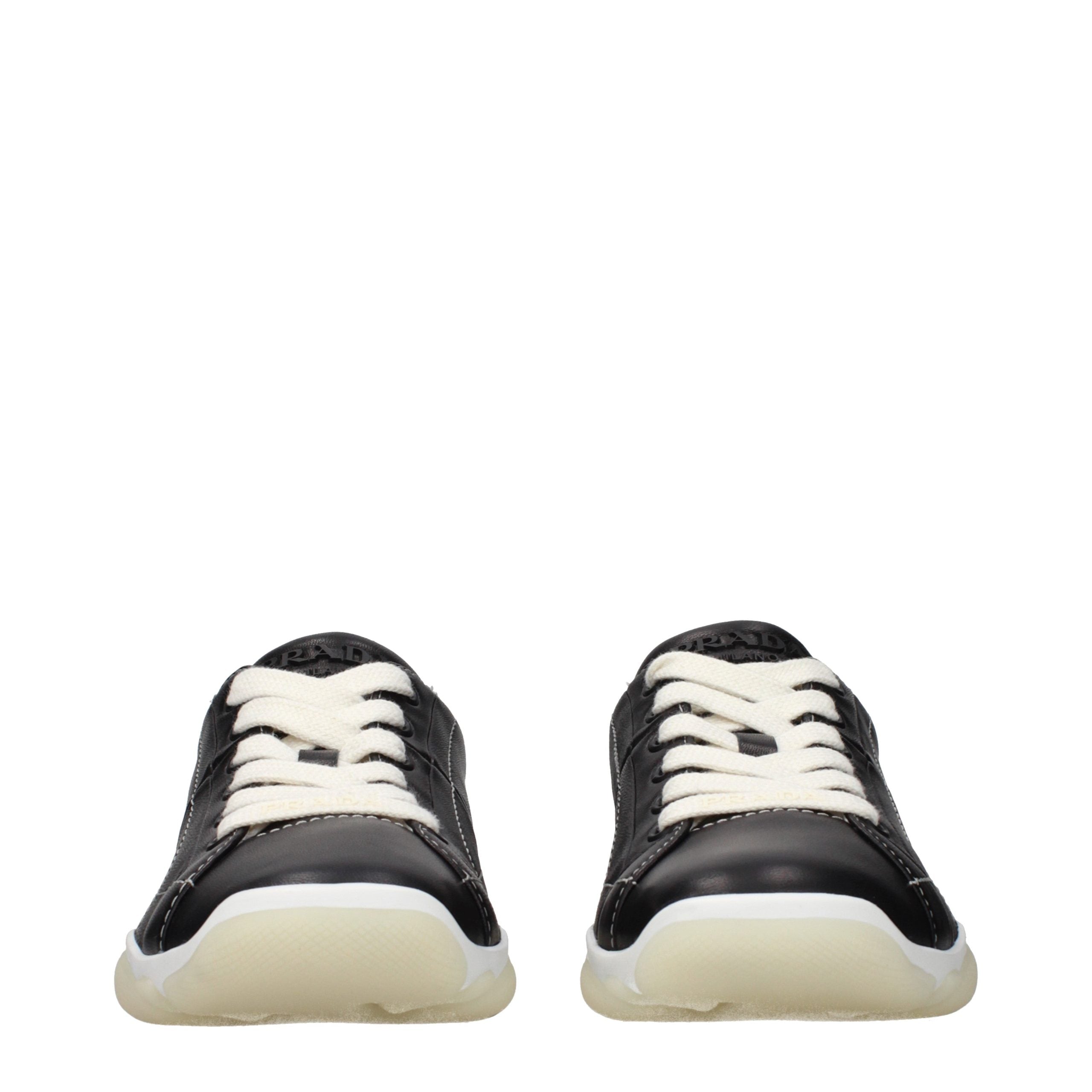 Prada Schwarze Leder-Sneakers
