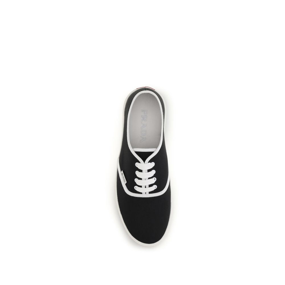 Prada Schwarze Low-Top-Sneaker aus Baumwolle