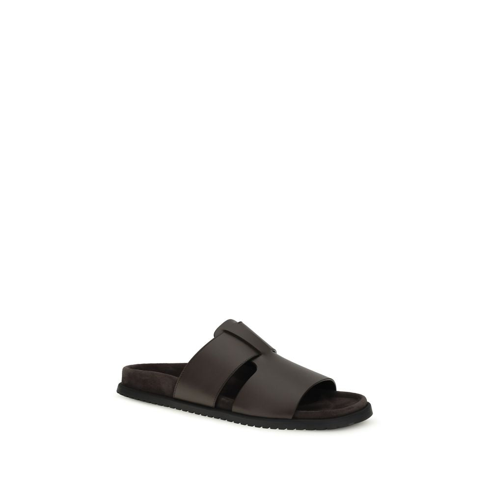 Dolce & Gabbana Braune Kalbsleder Bos Taurus Flache Sandalen
