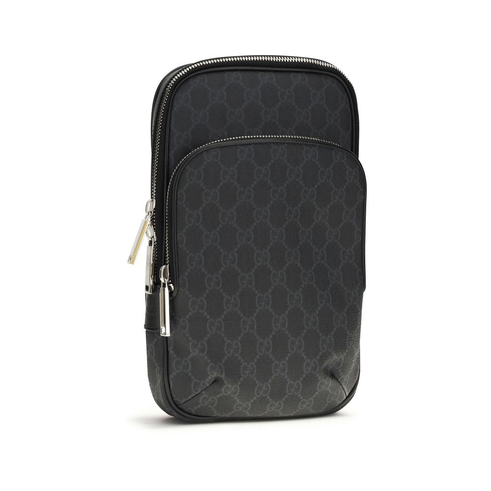 Gucci Schwarze Schultertasche aus Polyurethan