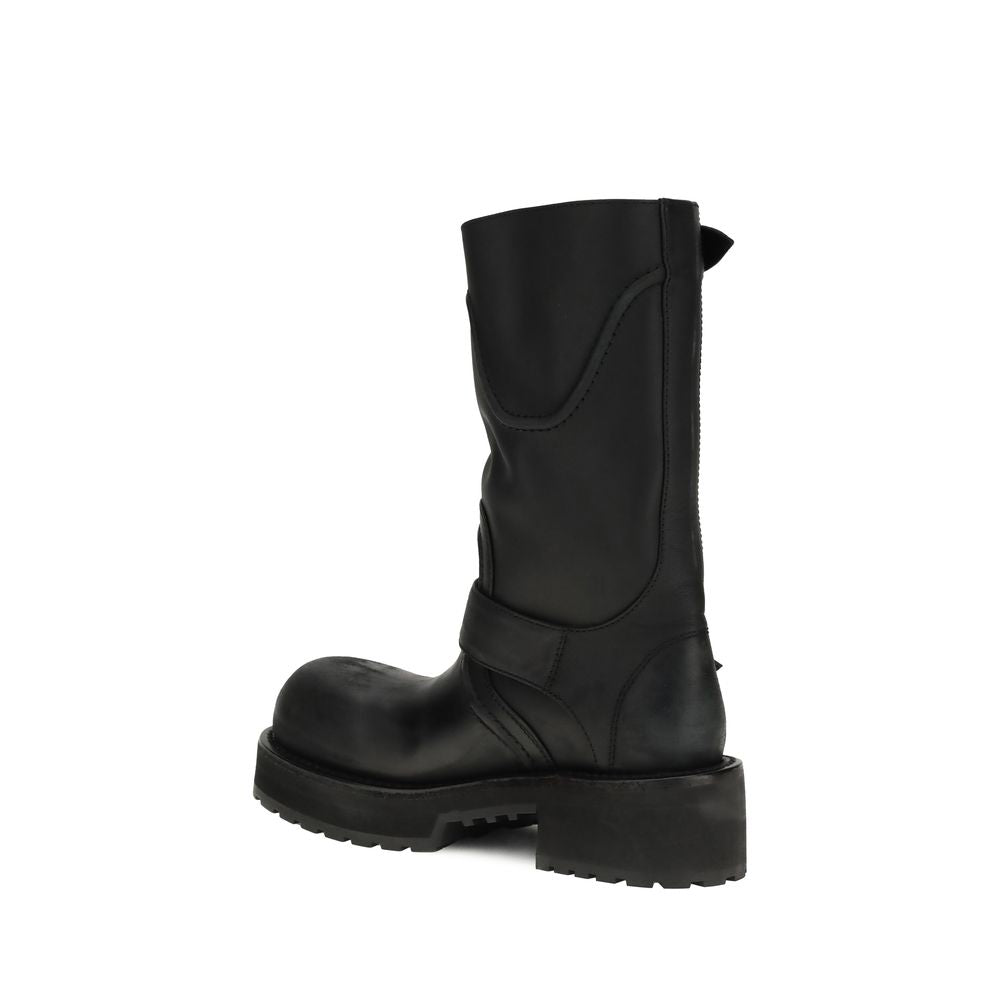 Balenciaga Schwarze Schnürstiefel aus Kalbsleder Bos Taurus