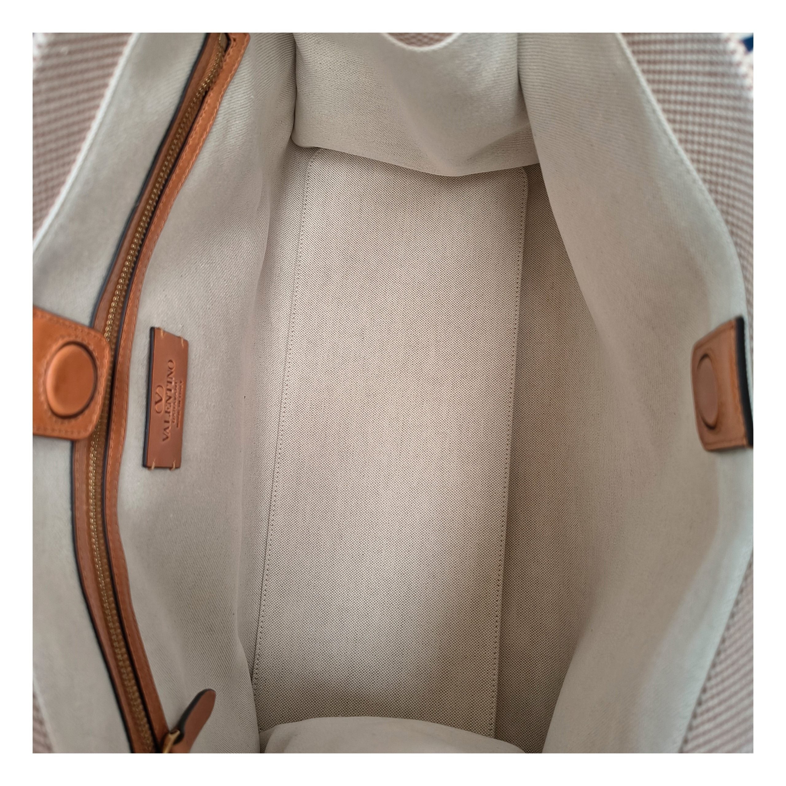 Valentino Garavani Beige Stoff-Handtasche