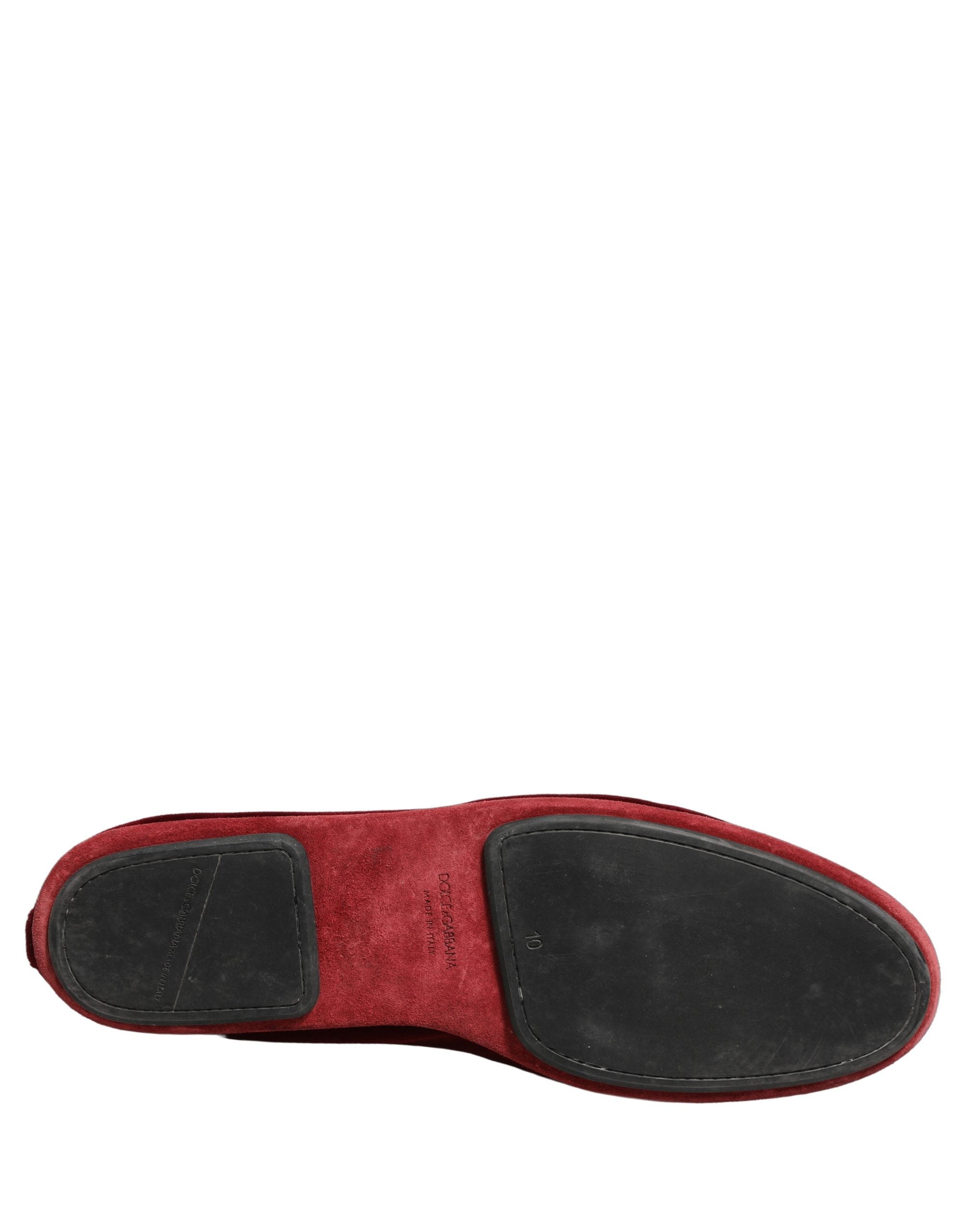 Dolce & Gabbana Burgunderrote Samt-Loafer mit Kronenstickerei