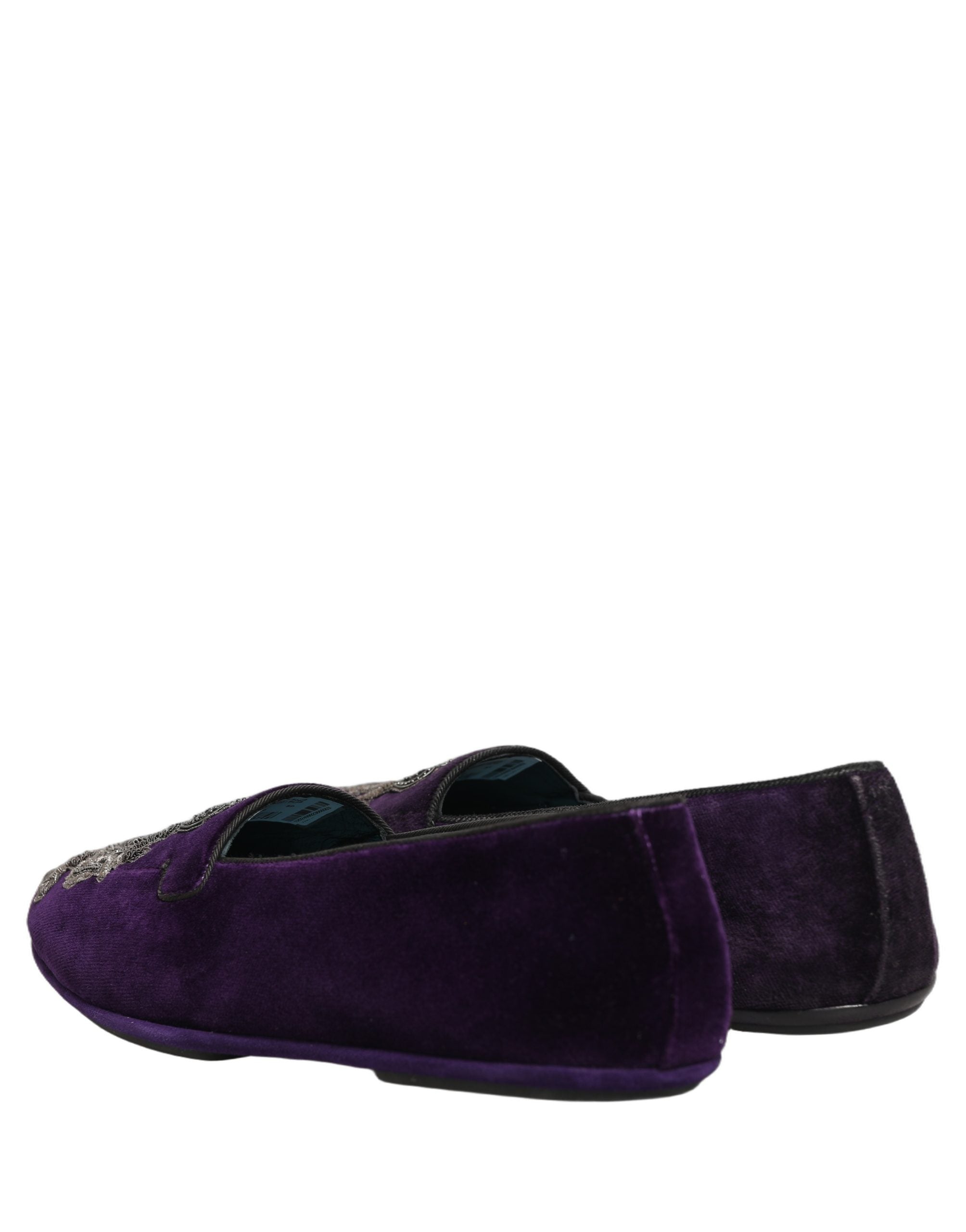 Dolce & Gabbana Lila Samt Loafer mit Kronenstickerei