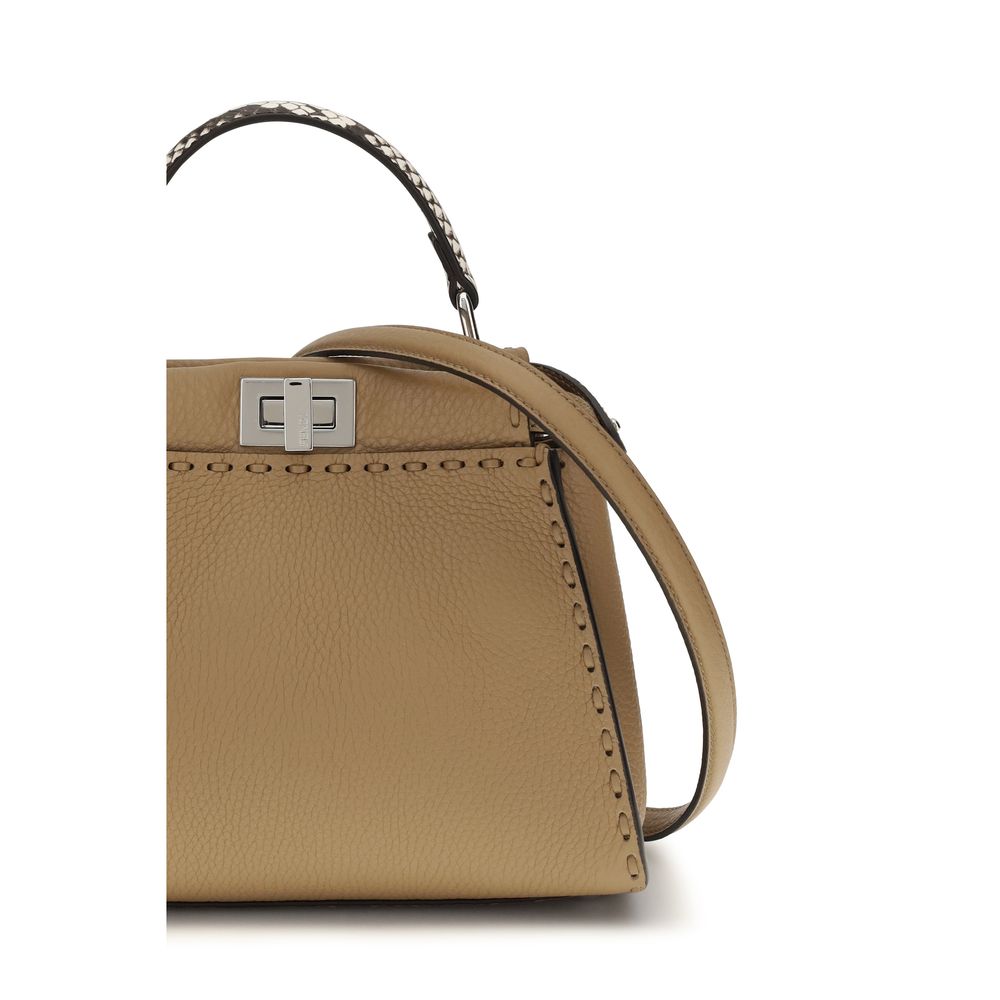 Fendi Beige Kalbsleder Bos Taurus Schultertasche