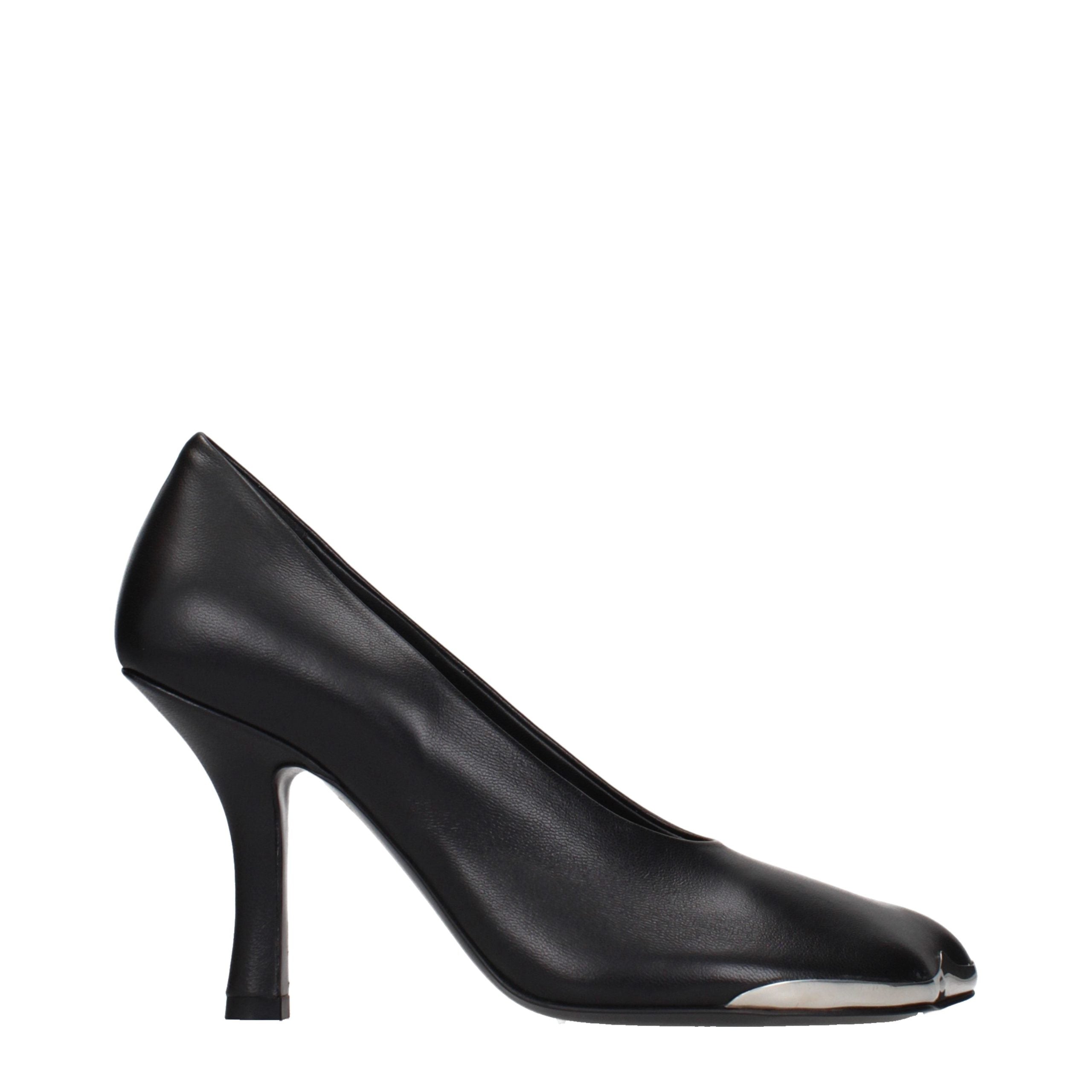 Burberry Schwarze Leder Pumps mit hohem Absatz