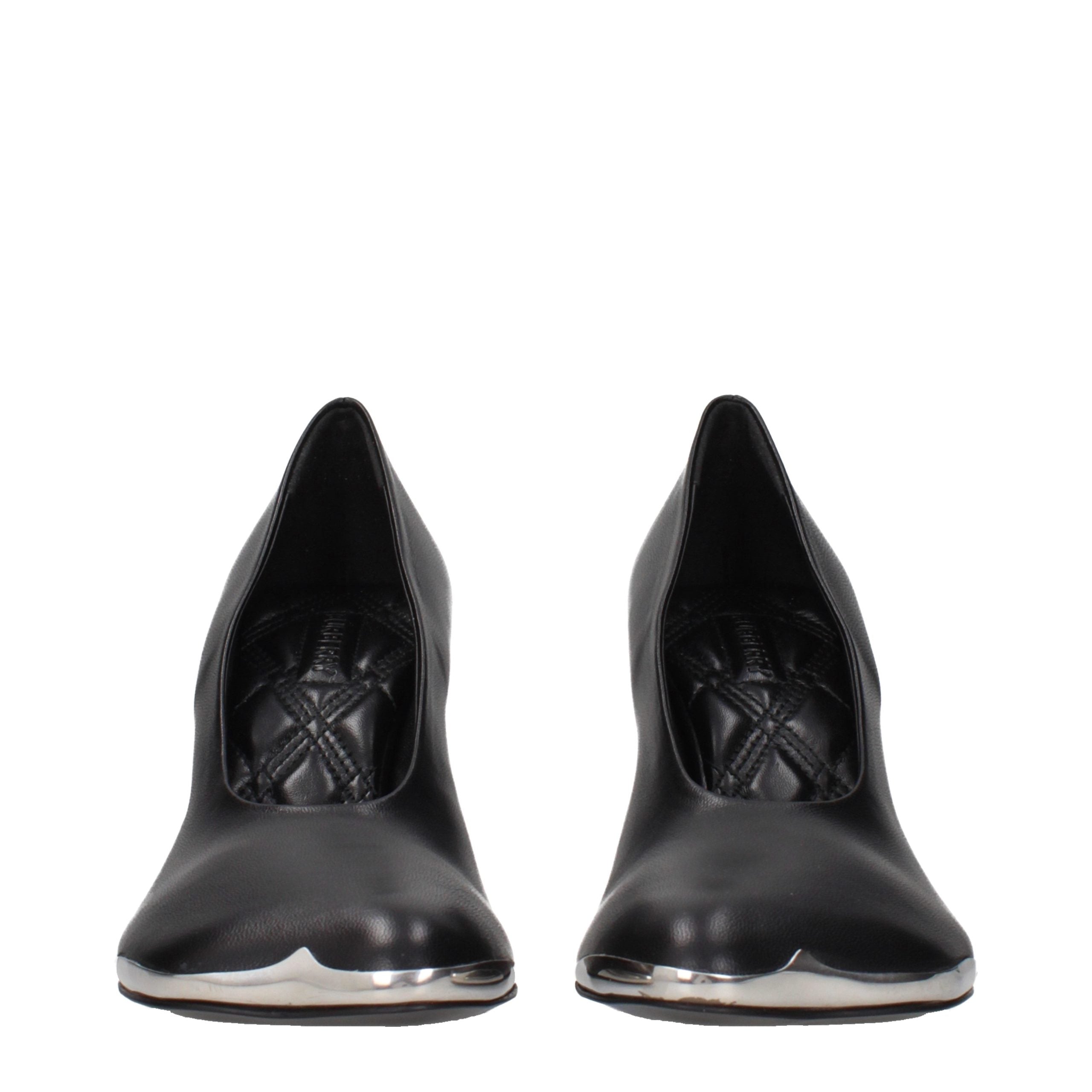 Burberry Schwarze Leder Pumps mit hohem Absatz