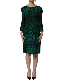 Dolce & Gabbana Knielanges Kleid mit grünem Leopardenmuster aus Seide