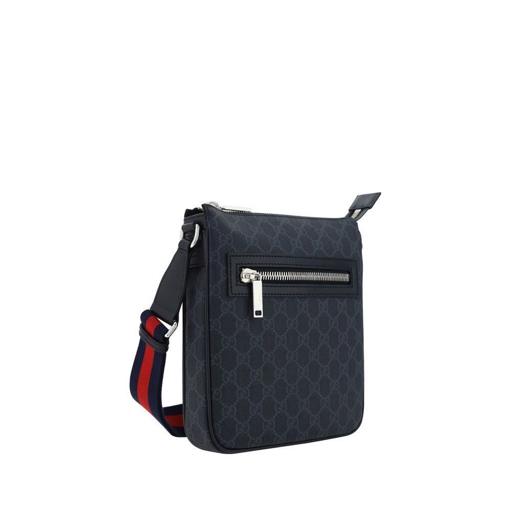 Gucci Schwarze Schultertasche aus Polyethylen