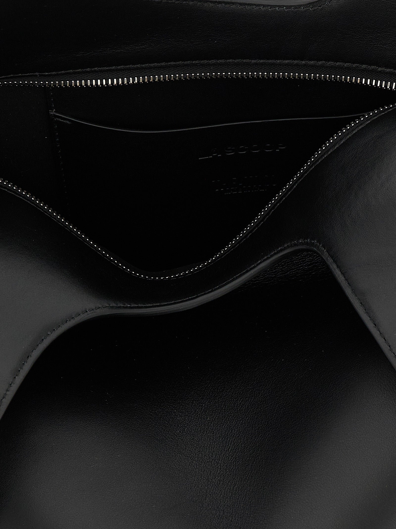 The Attico Schwarze Kalbsleder-Schultertasche