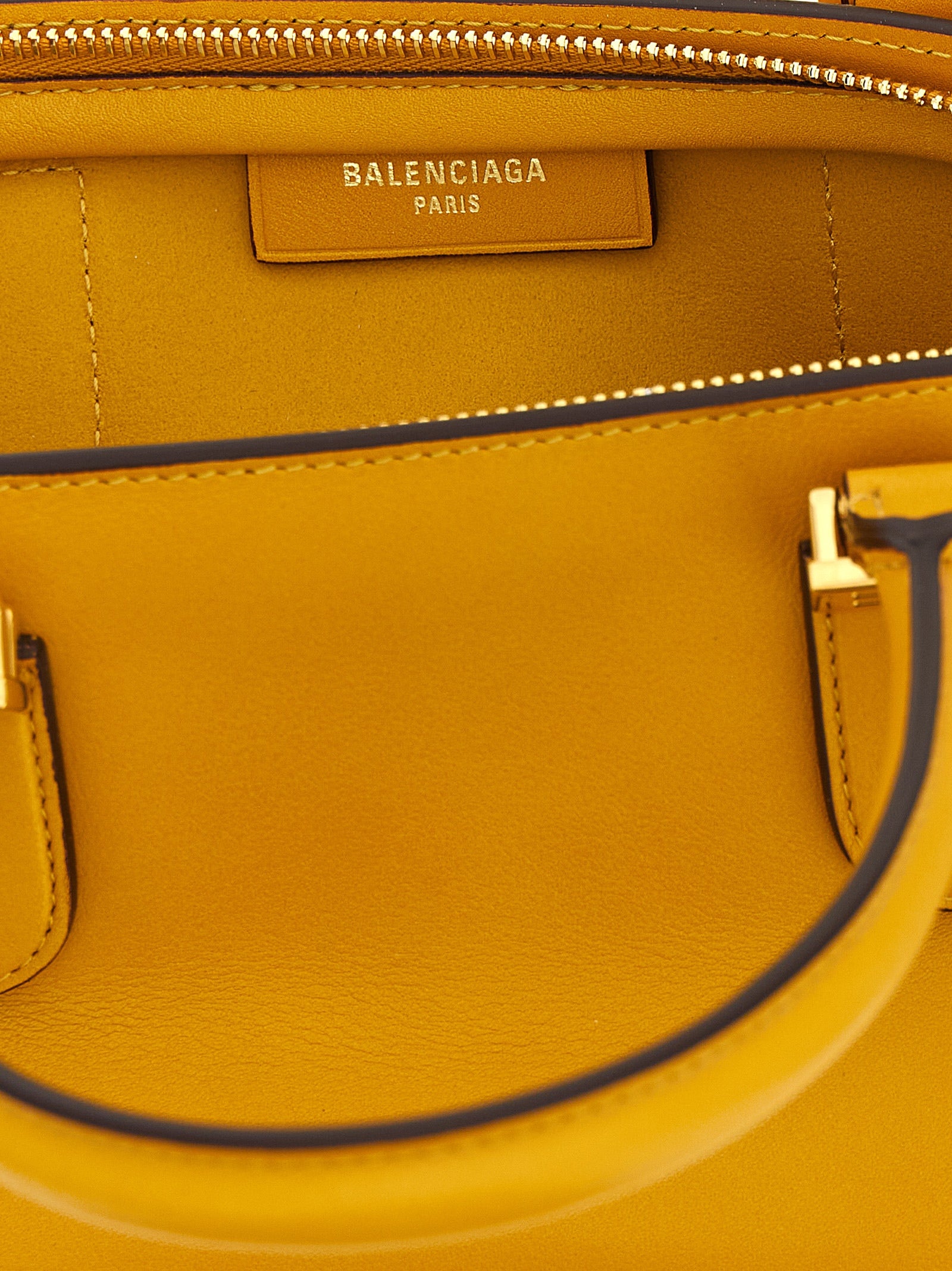 Balenciaga Zweifarbige Kalbsleder-Handtasche