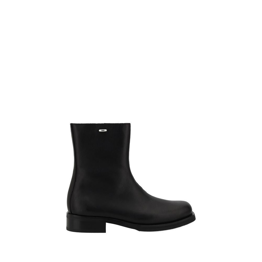 Our Legacy Schwarze Ankle Boots aus Kalbsleder Bos Taurus