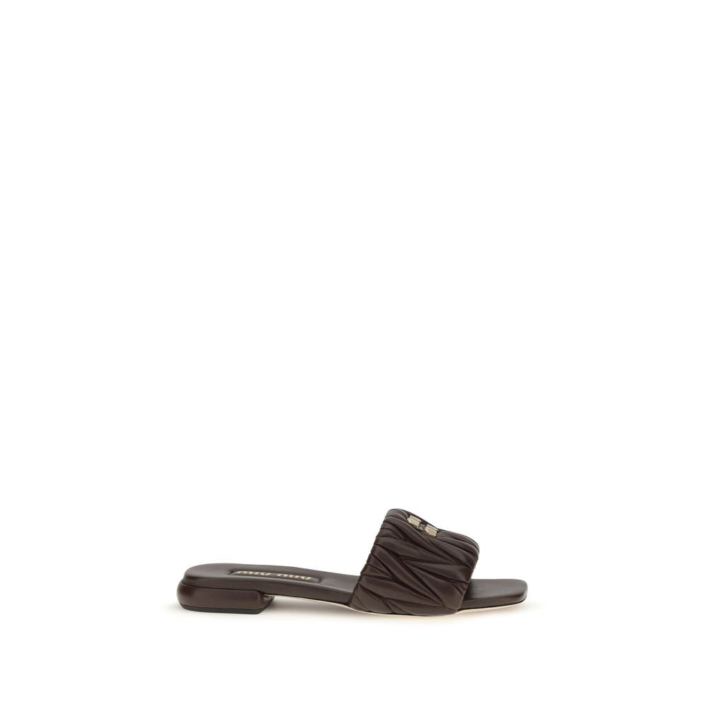 Miu Miu Braune Kalbsleder Bos Taurus Flache Sandalen