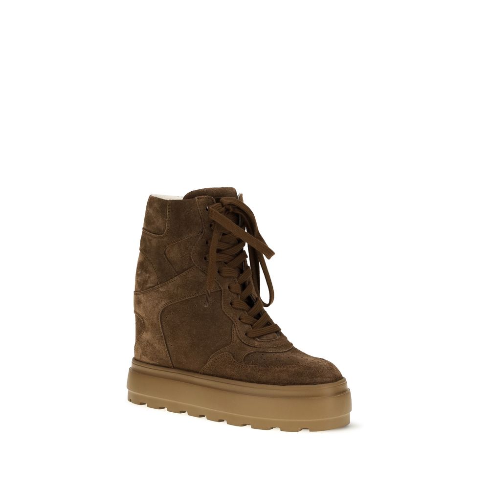 Casadei Braune Chunky Sneaker aus Gummi