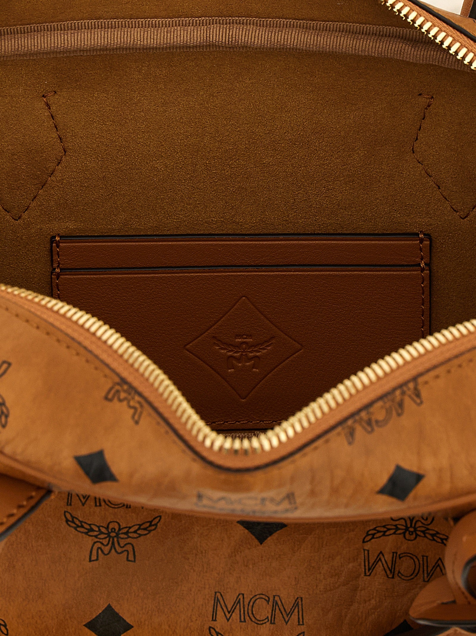 MCM Schultertasche aus braunem Polyethylen