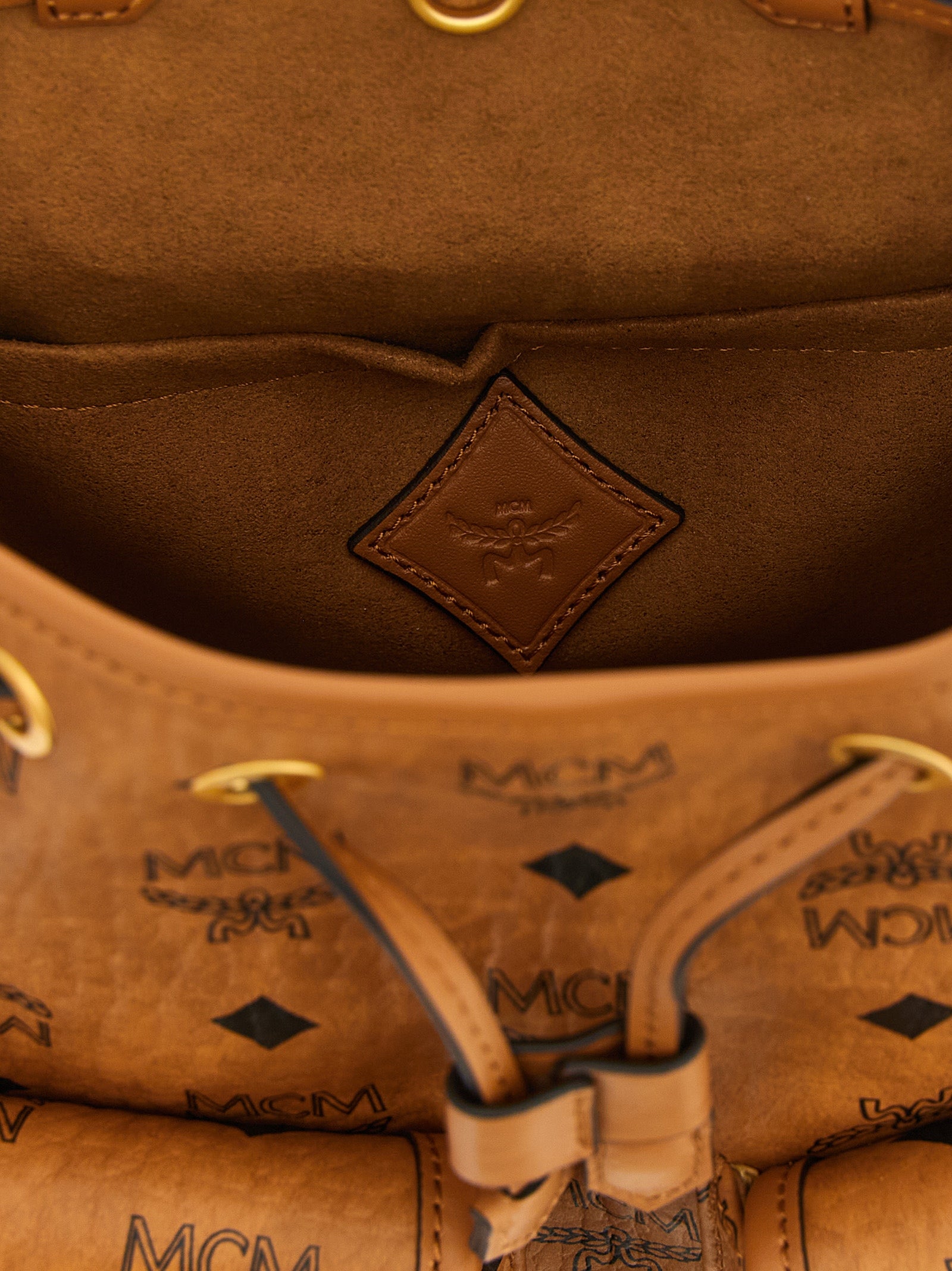 MCM Brauner Rucksack aus Polyethylen