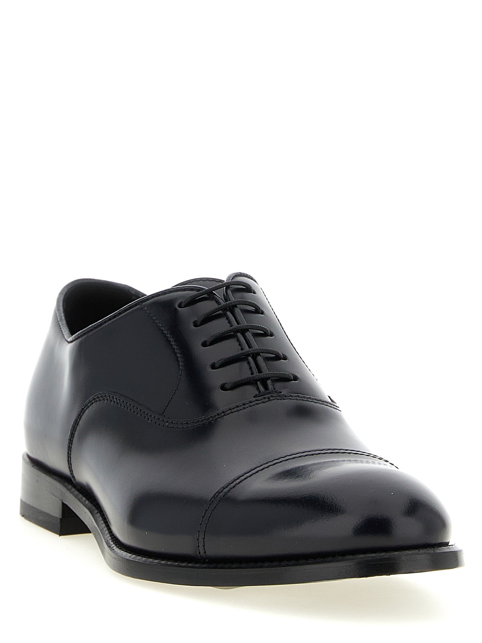 Doucal's Schwarze Oxford- und Derby-Schuhe aus Lammleder