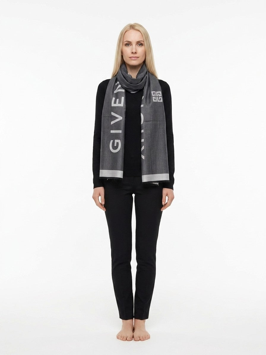 Givenchy Grauer Seidenschal