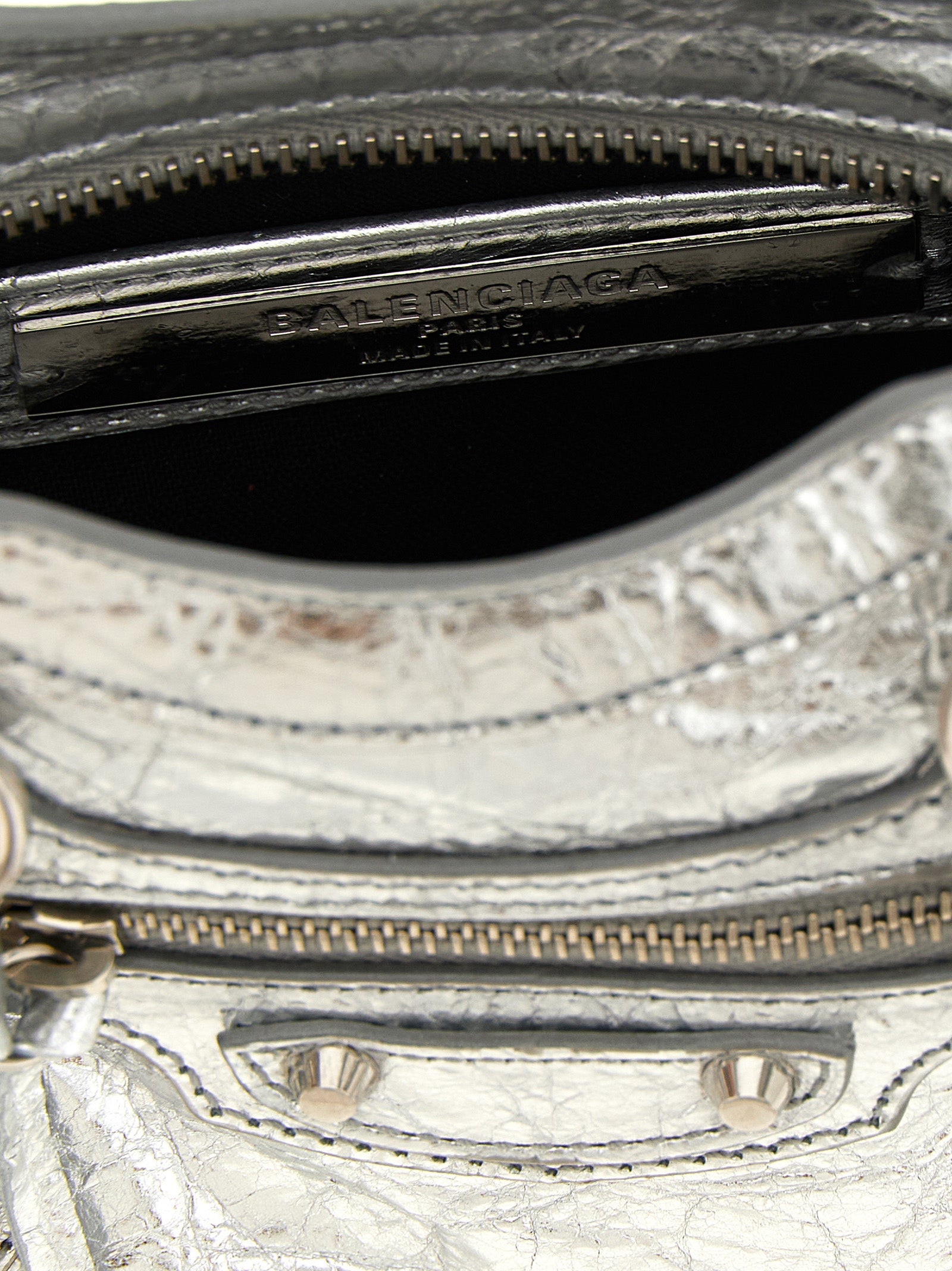 Balenciaga Umhängetasche aus silbernem Lammleder