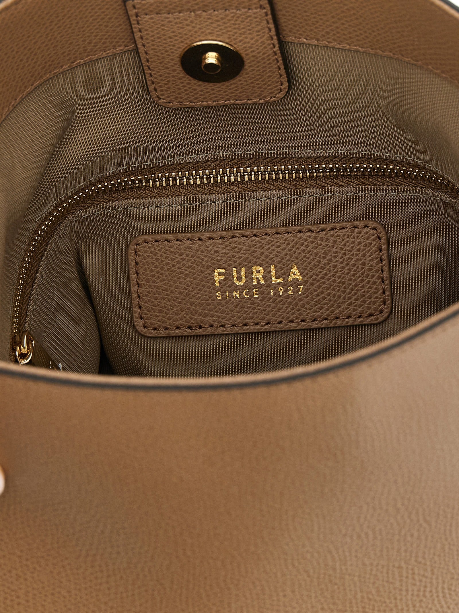 Furla Beigefarbene Kalbshaut Schultertasche