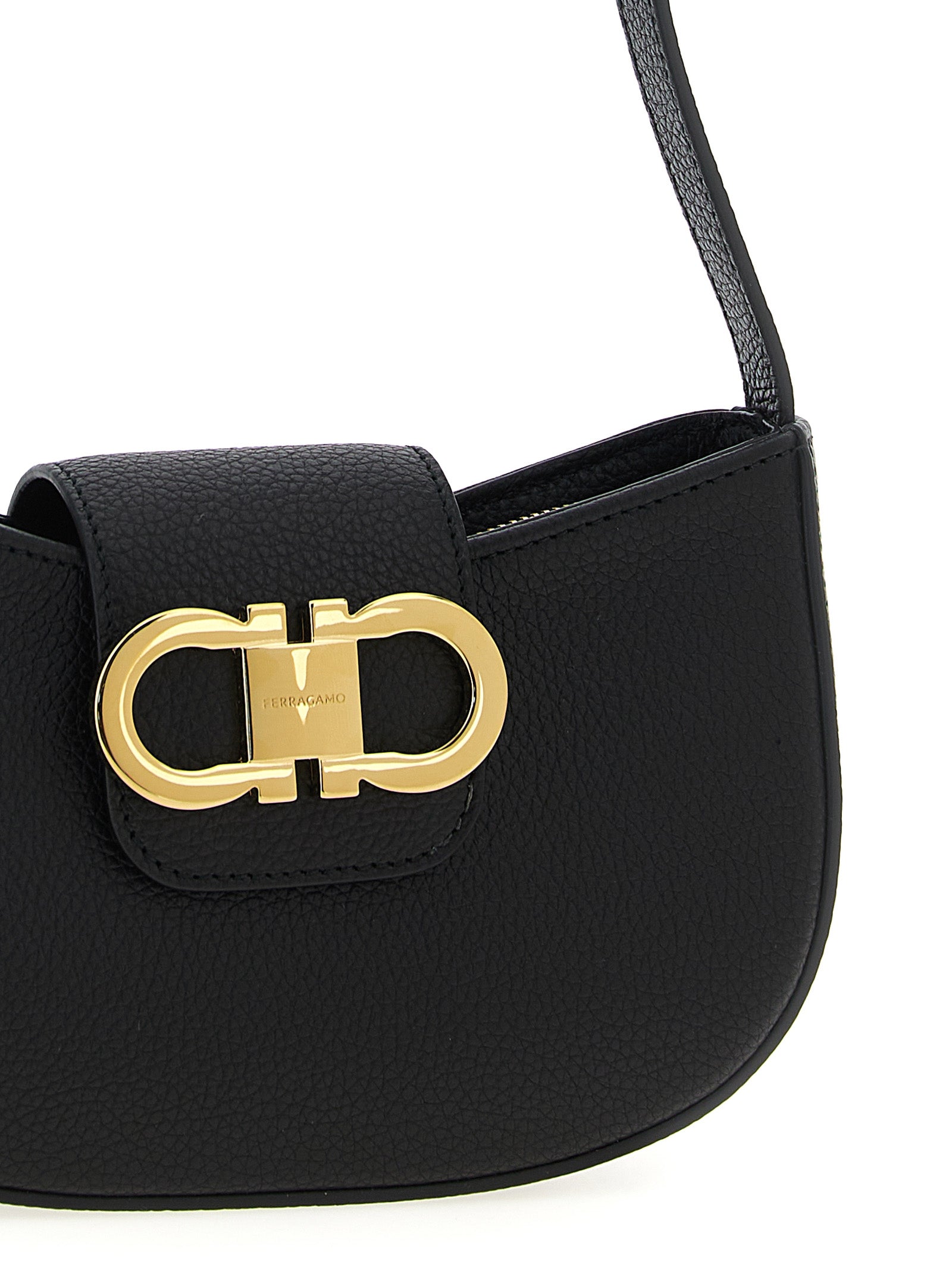 Ferragamo Schwarze Kalbsleder-Schultertasche