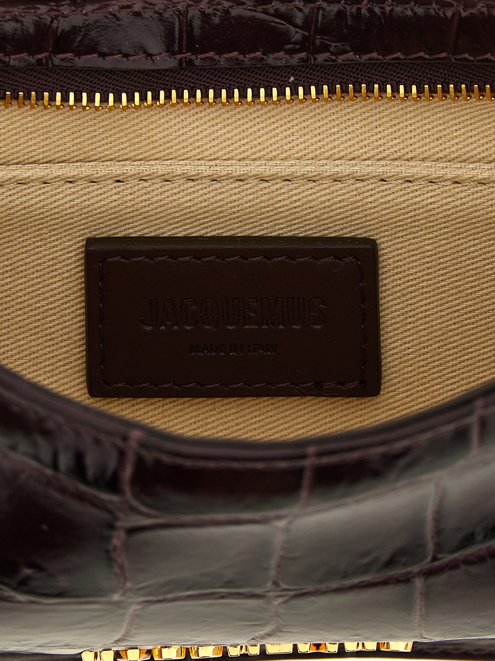 Jacquemus Schultertasche aus bordeauxrotem Kalbsleder