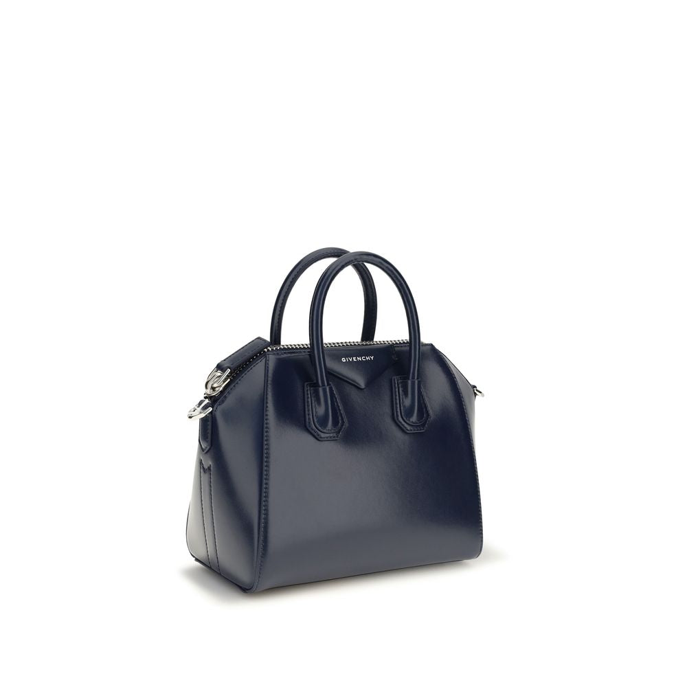 Givenchy Handtasche aus blauem Kalbsleder Bos Taurus