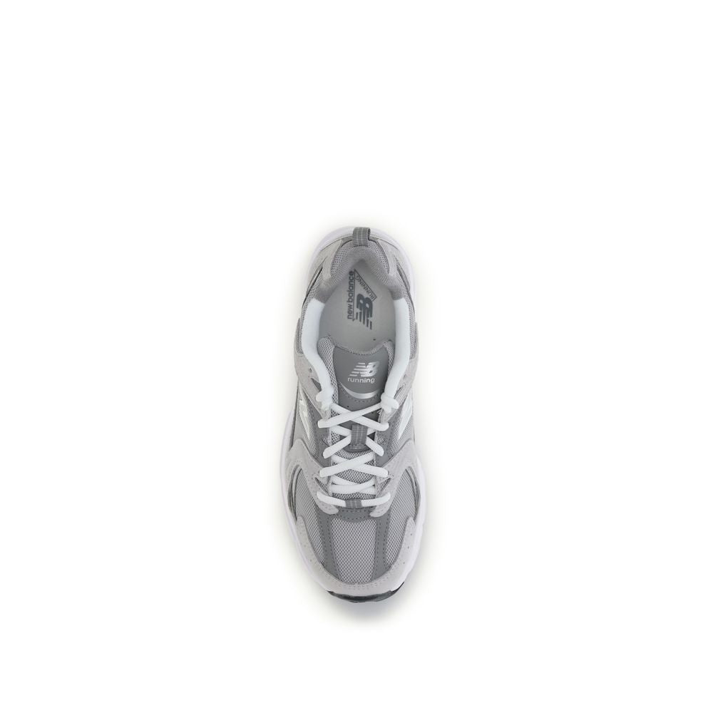 New Balance Graue Polyamid-Sneaker für sportliche Aktivitäten