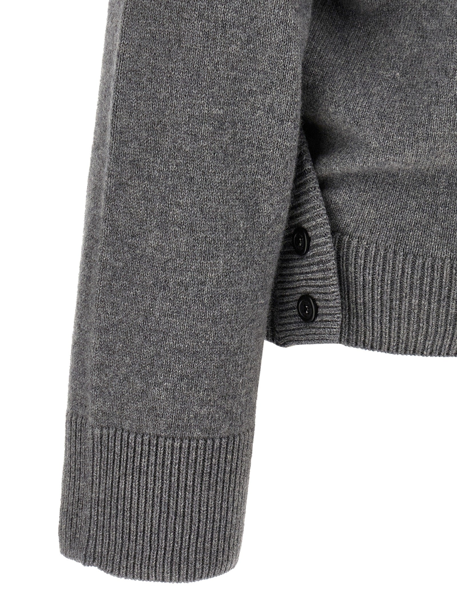 Armarium Grauer Wollcardigan