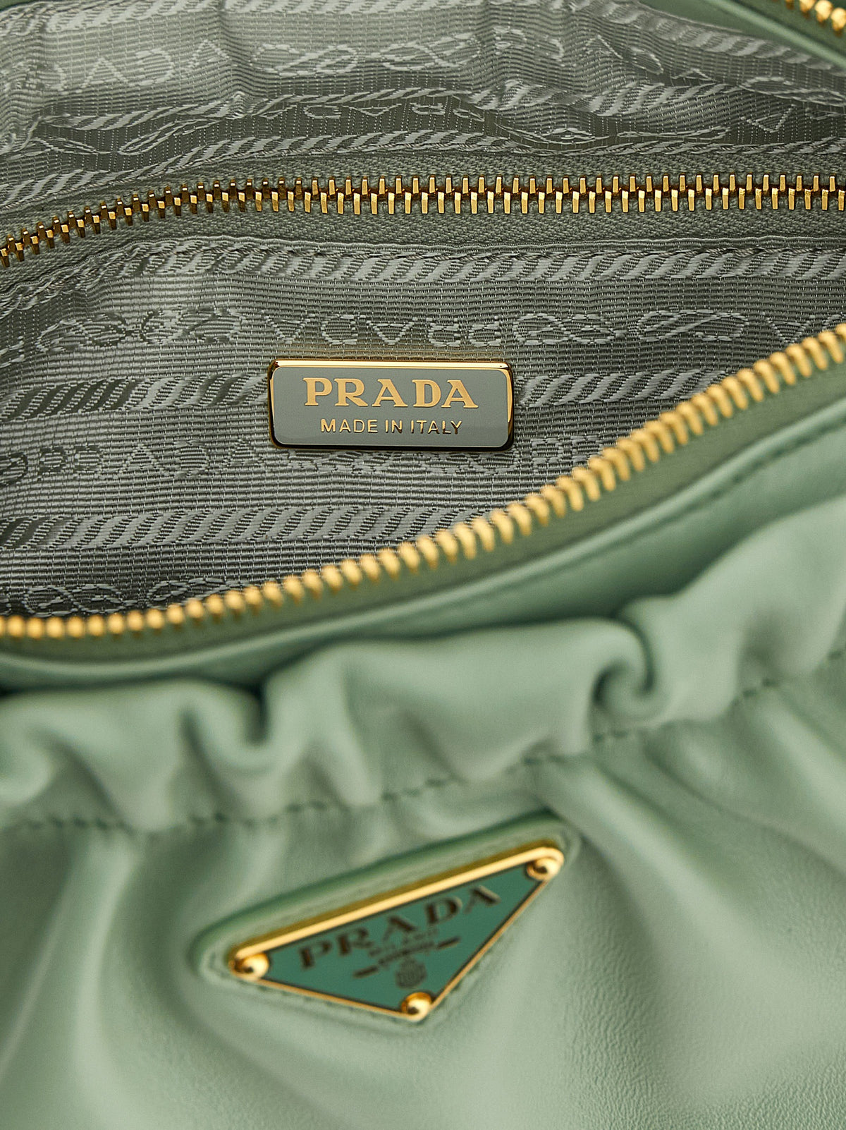 Prada Schultertasche aus zweifarbigem Lammleder