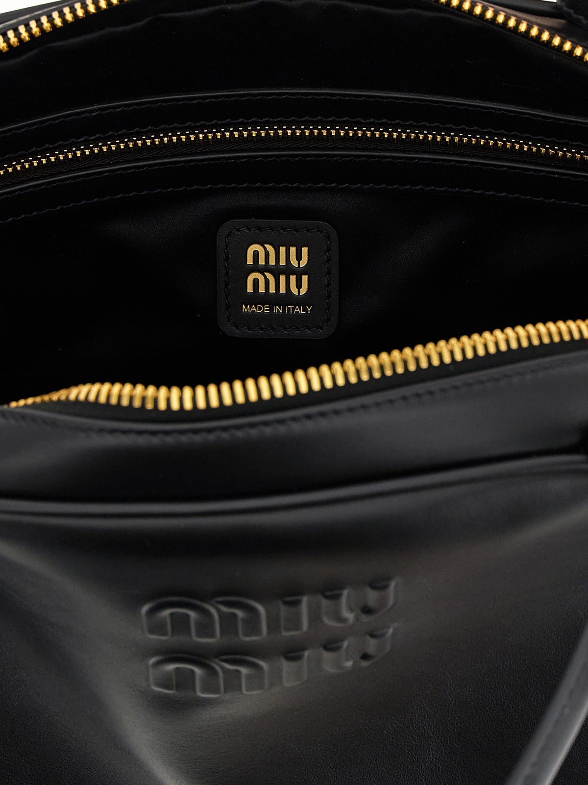 Miu Miu Schwarze Kalbsleder-Schultertasche