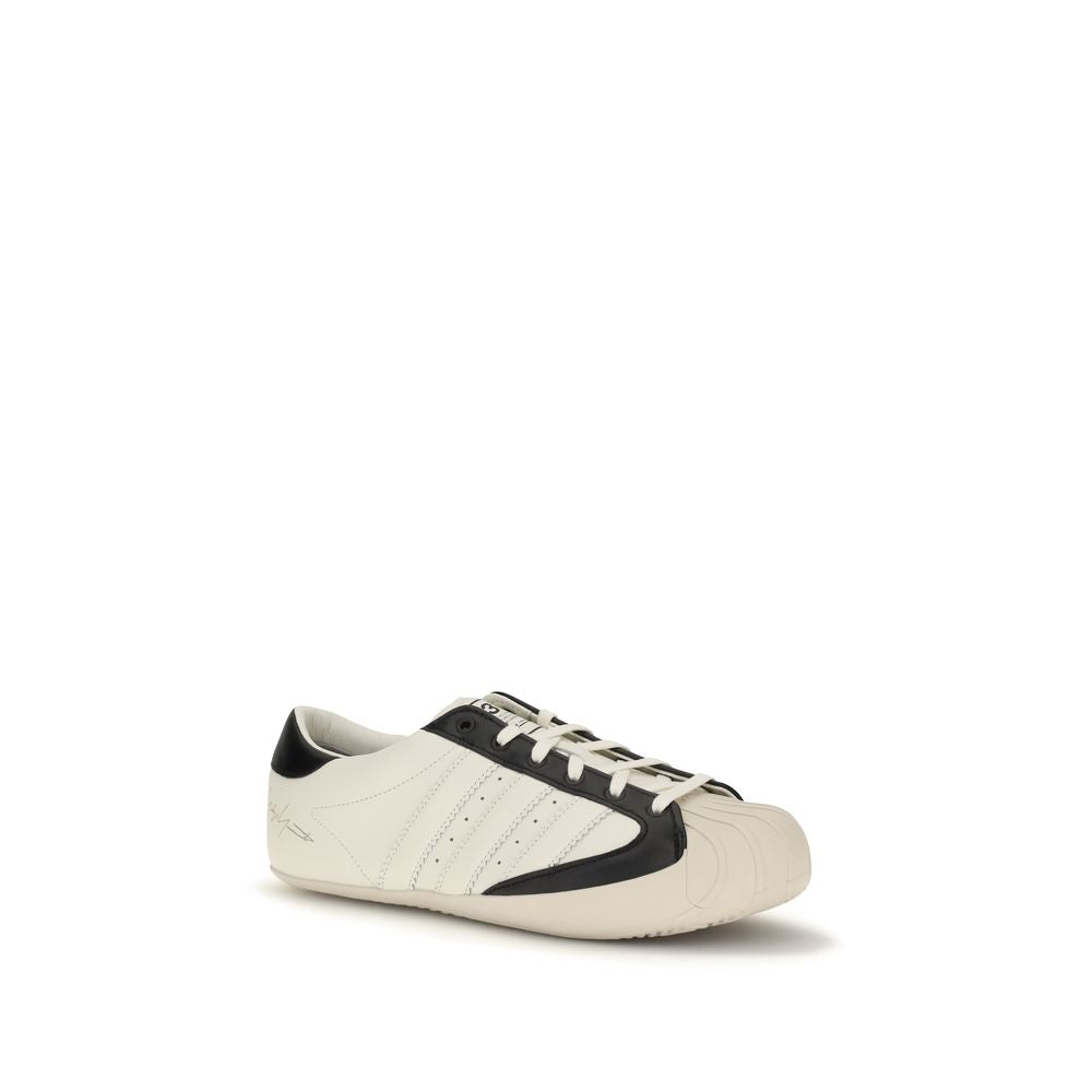 Y-3 Weiße Low-Top-Sneaker aus Kalbsleder Bos Taurus