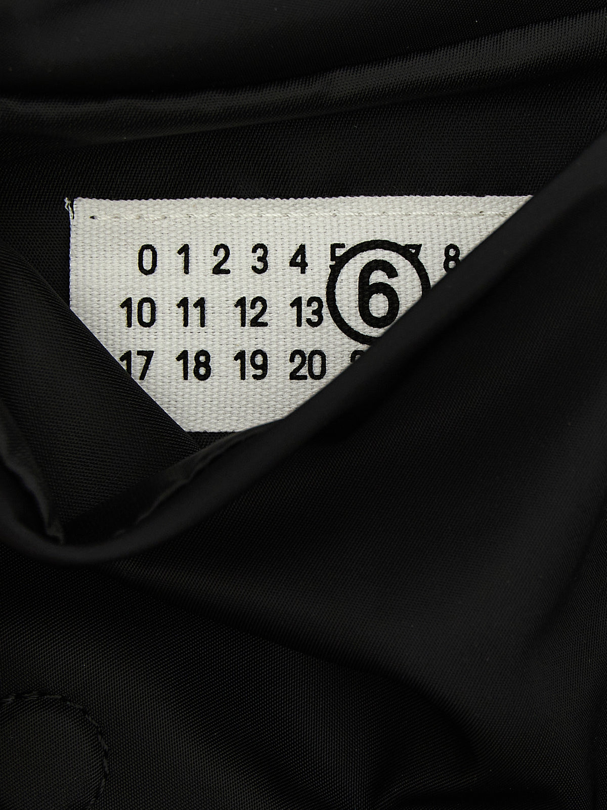 MM6 Maison Margiela Schwarze Crossbody-Tasche aus Polyamid
