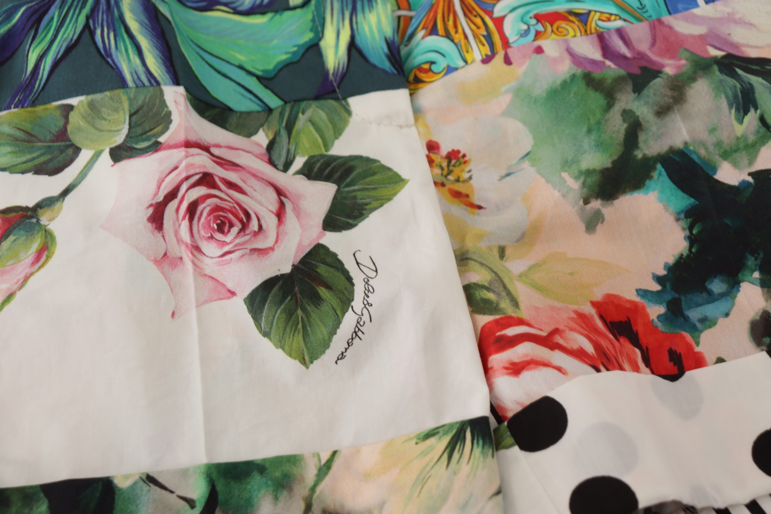 Dolce & Gabbana Multicolor Hohe Taille Hot Pants Shorts