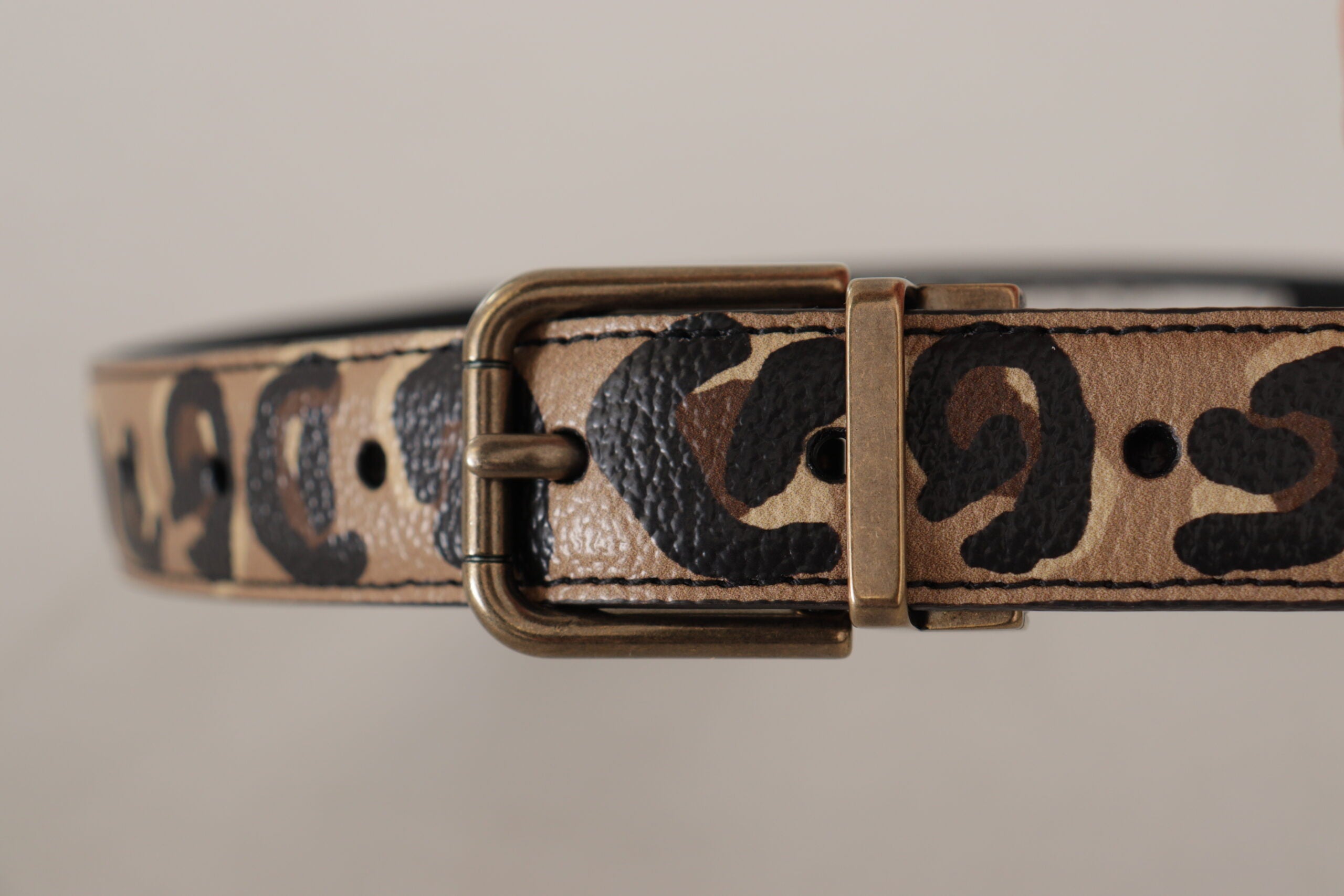Dolce & Gabbana Brauner Ledergürtel mit Leopardenmuster und bronzefarbener Metallschnalle