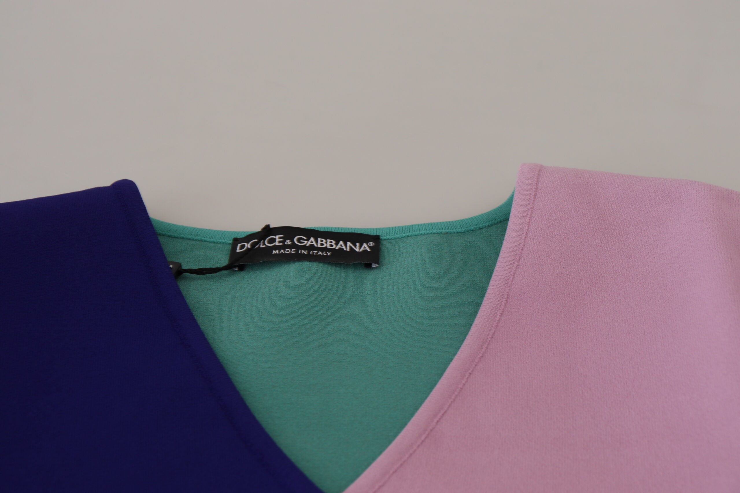 Dolce & Gabbana Multicolor Pullover mit V-Ausschnitt und langen Ärmeln aus Viskose