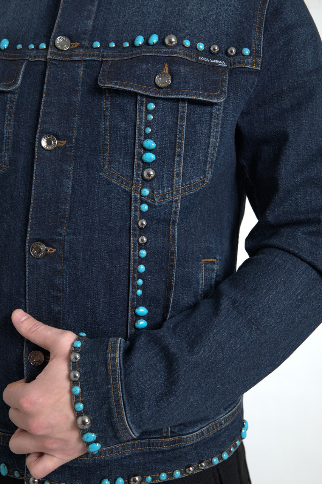 Dolce & Gabbana Blaue Denim-Jacke mit türkisfarbenen Steinen und Nieten