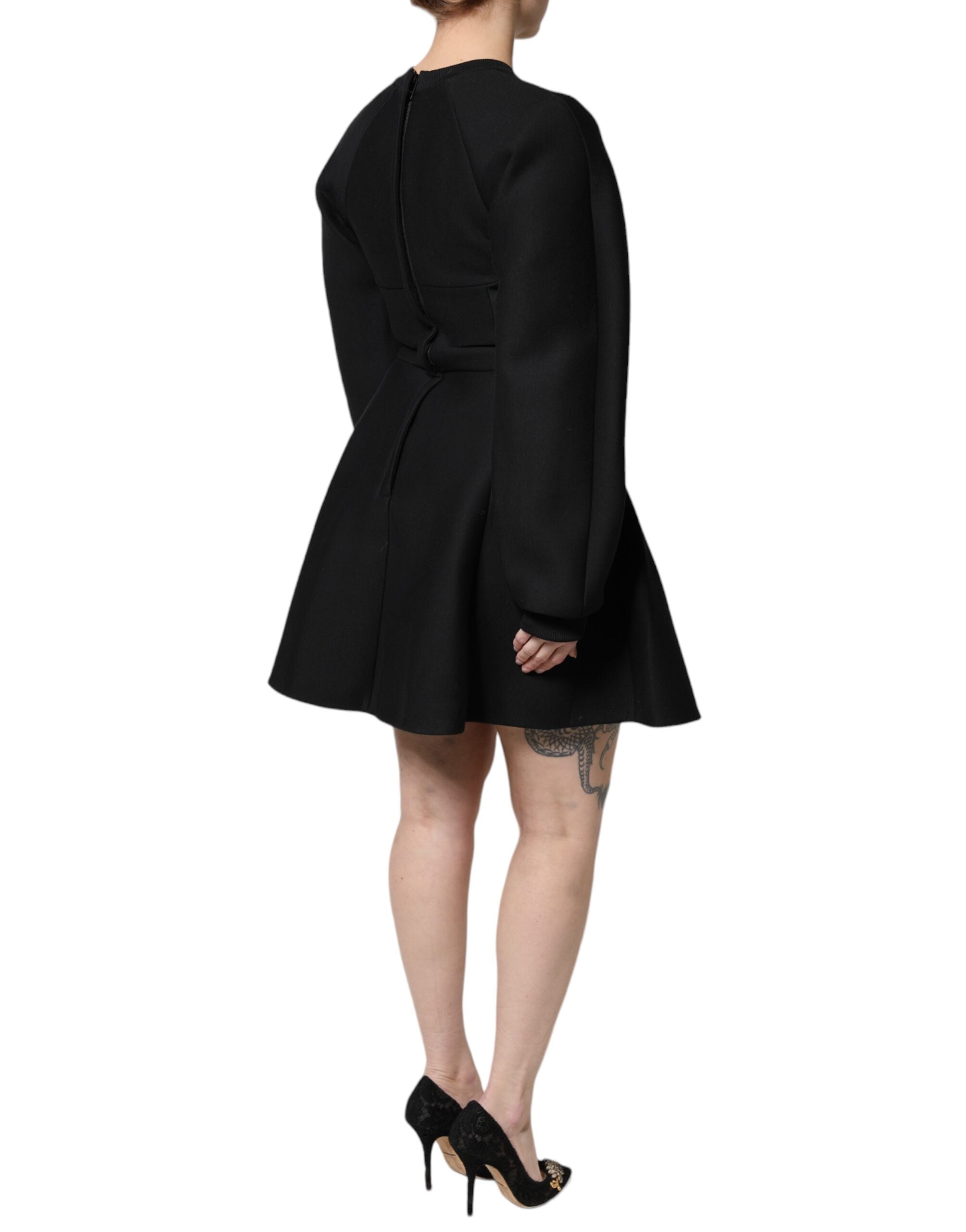 Dolce & Gabbana Schwarzes Baumwoll-Minikleid mit langen Ärmeln und A-Linie