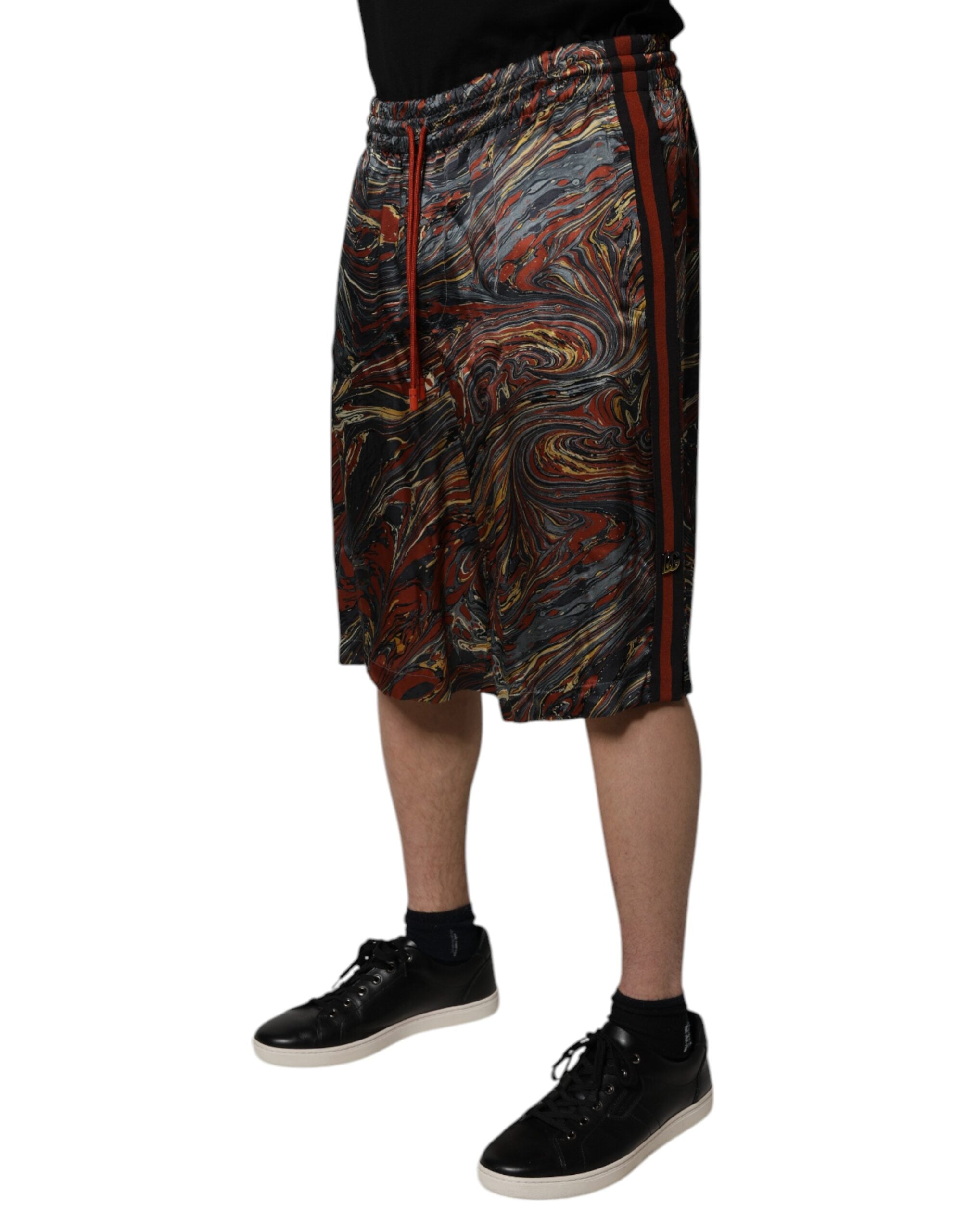 Dolce & Gabbana Bermudashorts mit mehrfarbigem Marmordruck auf der Hose