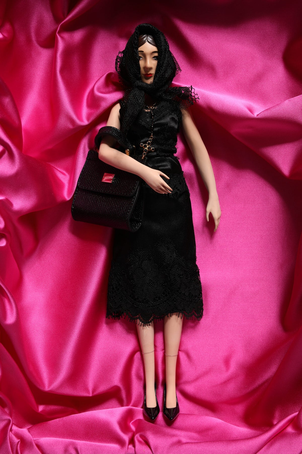 Dolce & Gabbana Schwarzes Kleid Keramik Porzellan Mode Leder Sizilien Puppen