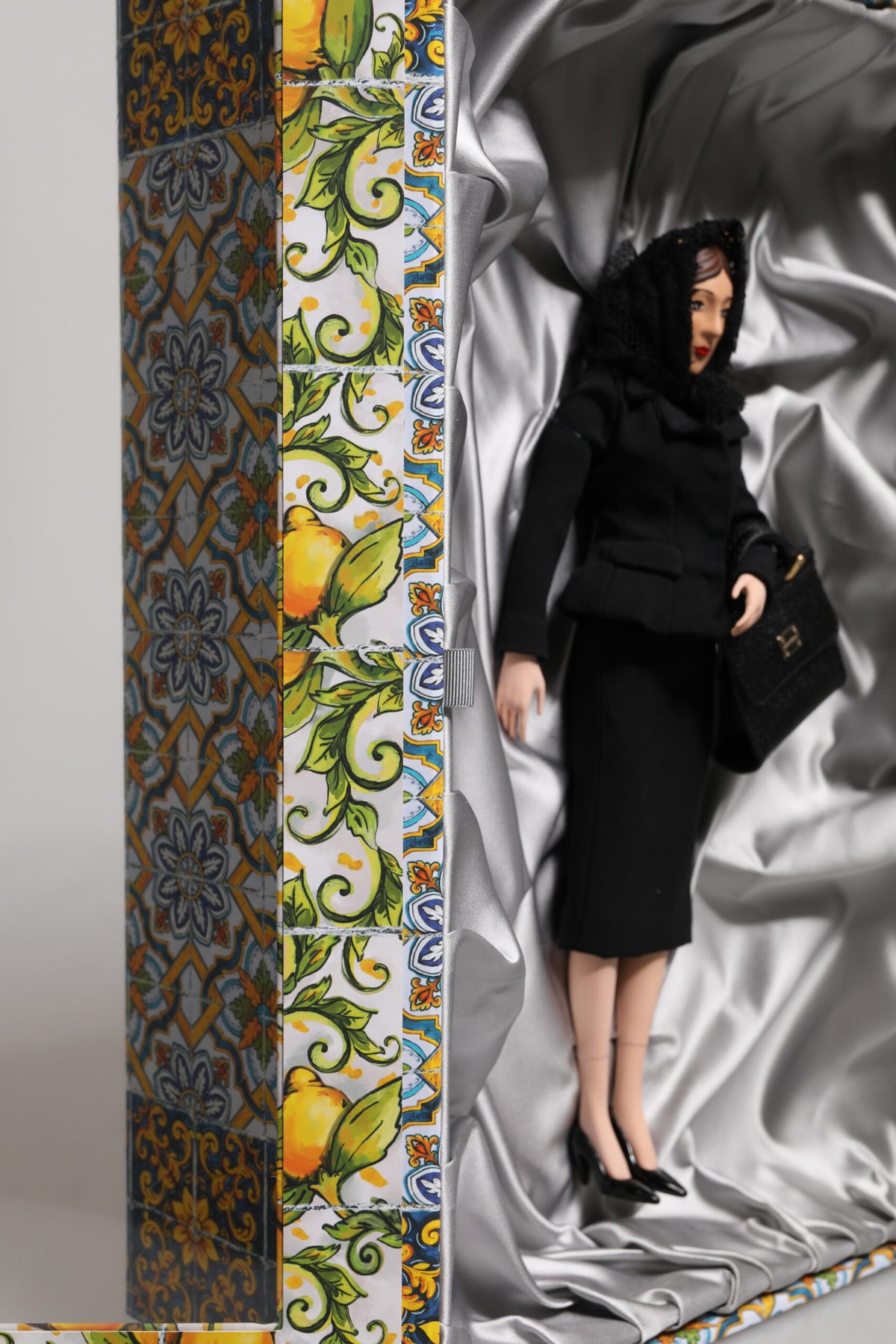 Dolce & Gabbana Schwarzes Kleid Keramik Porzellan Mode Leder Sizilien Puppen