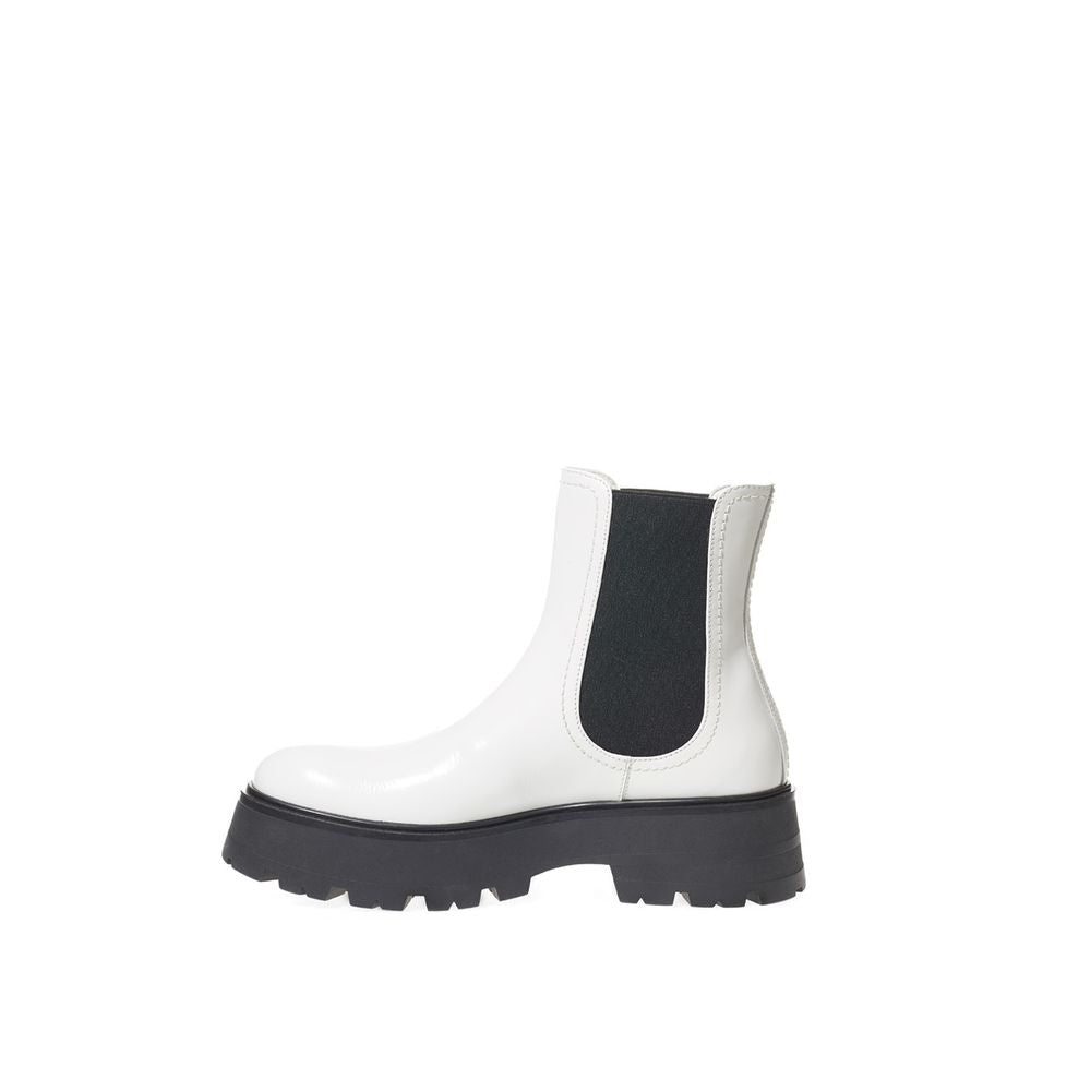 Alexander McQueen Schwarze und Weiße Chelsea-Boots aus Leder