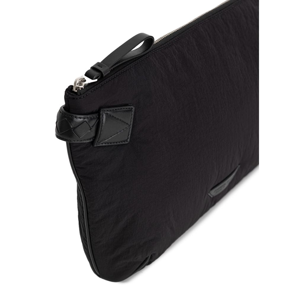 Bottega Veneta Schwarze Nylon Clutch Tasche