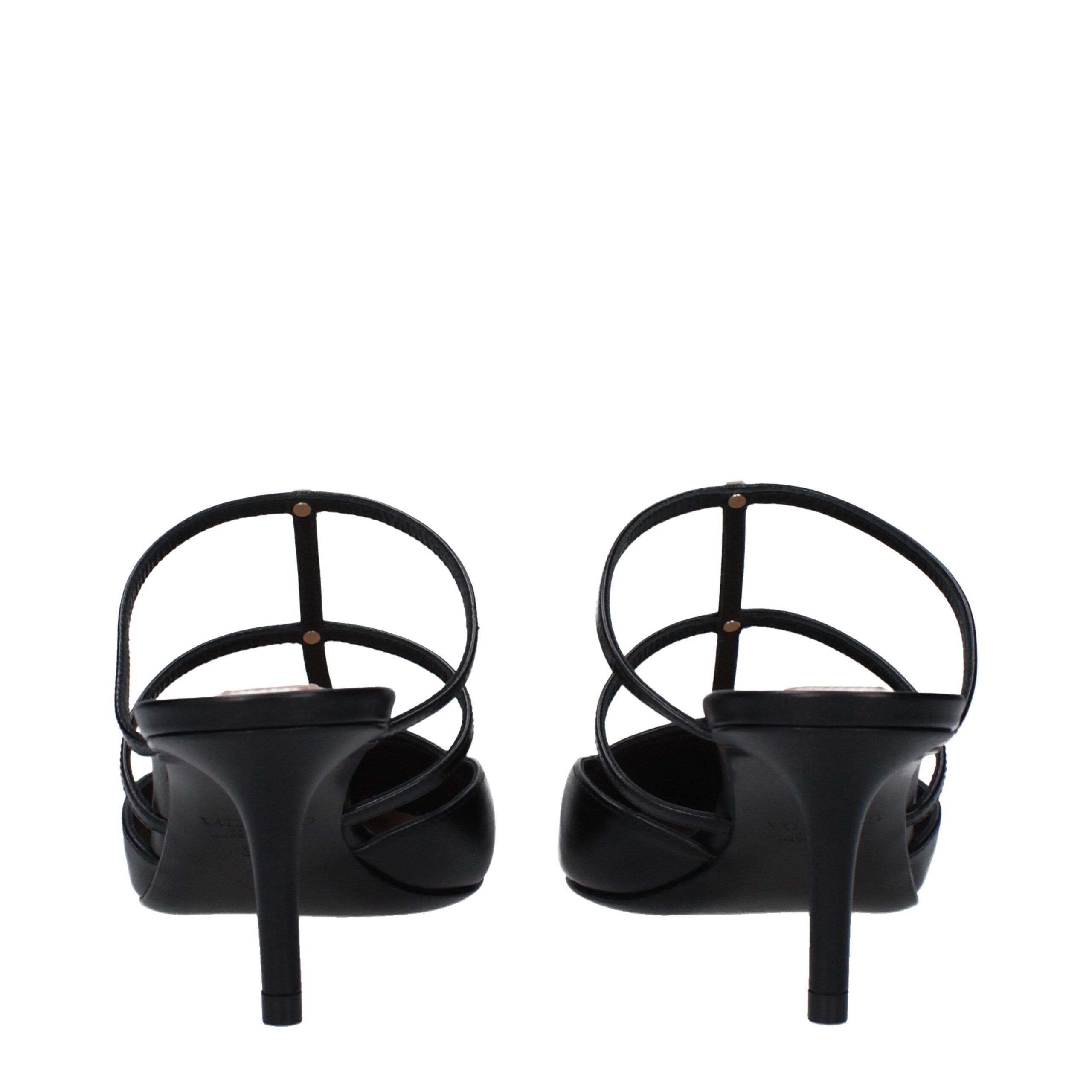 Valentino Garavani Schwarze Ledersandalen